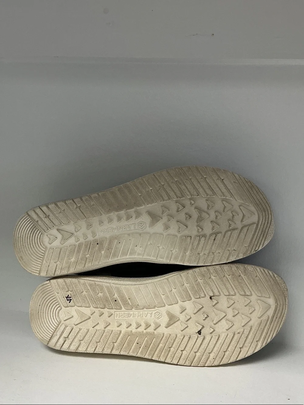 Larnmern Men’s Steel Toe Loafers